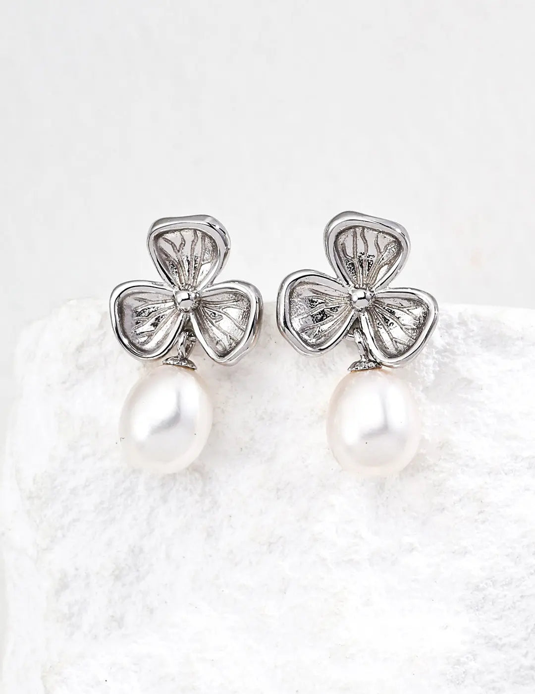 S925 Silver Clover Flower Natural Pearl Drop Earrings Vintage Gold Irregular Beauty Pearl
