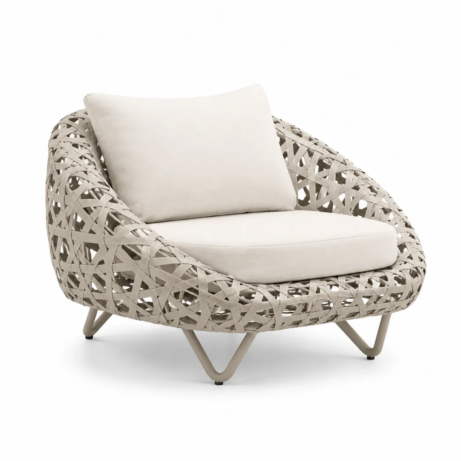 Fauteuil extérieur en résine et coussins ivoire