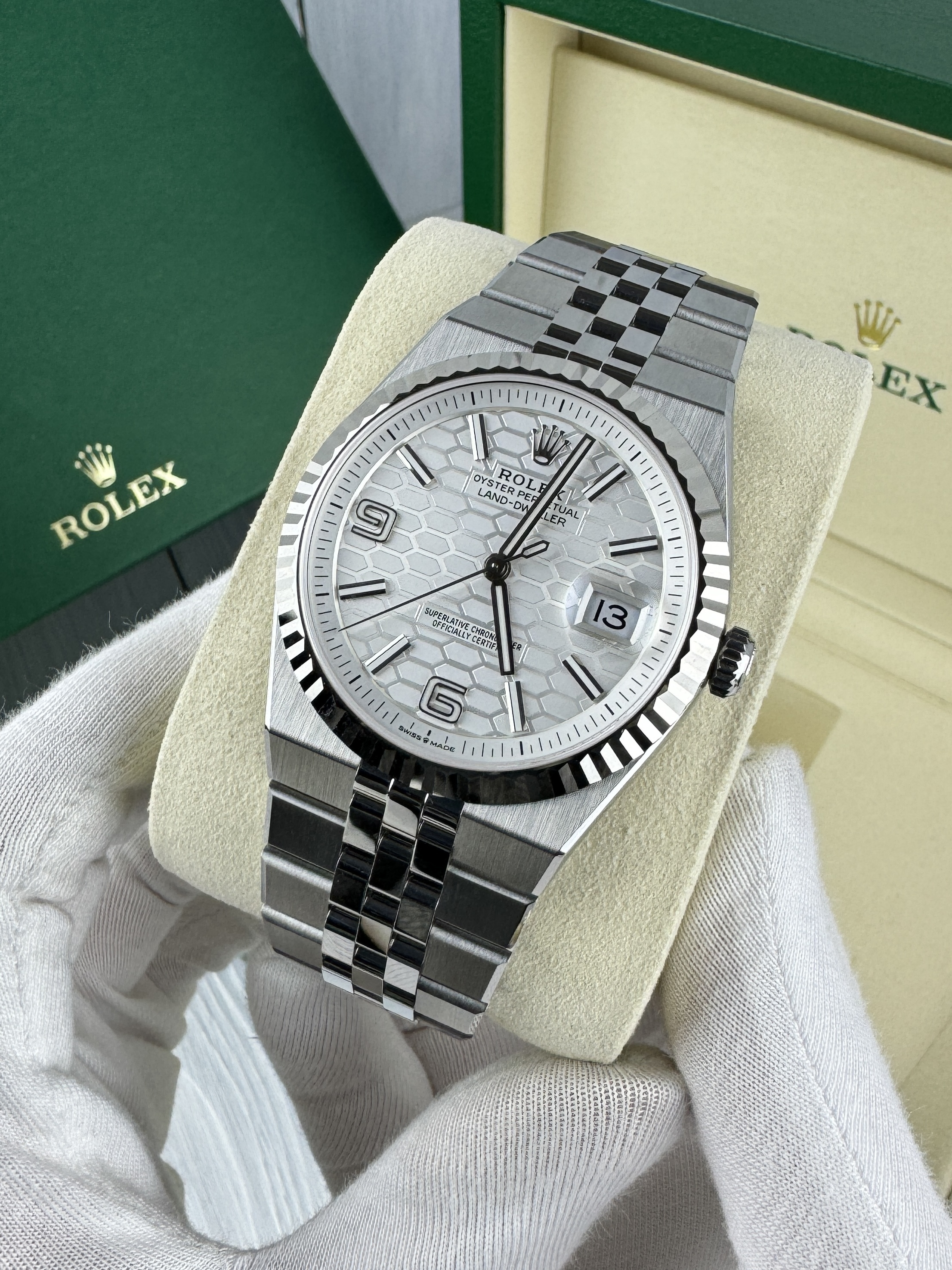 Land-Dweller 40 mm 127334 – Luxus Uhr aus Oystersteel & Weißgold