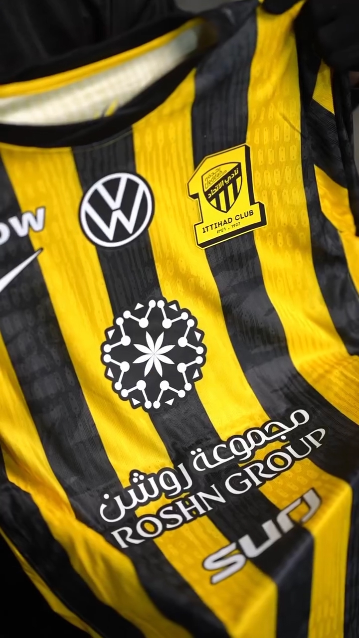 Al-Ittihad Jersey Set – (5-Piece Set)
