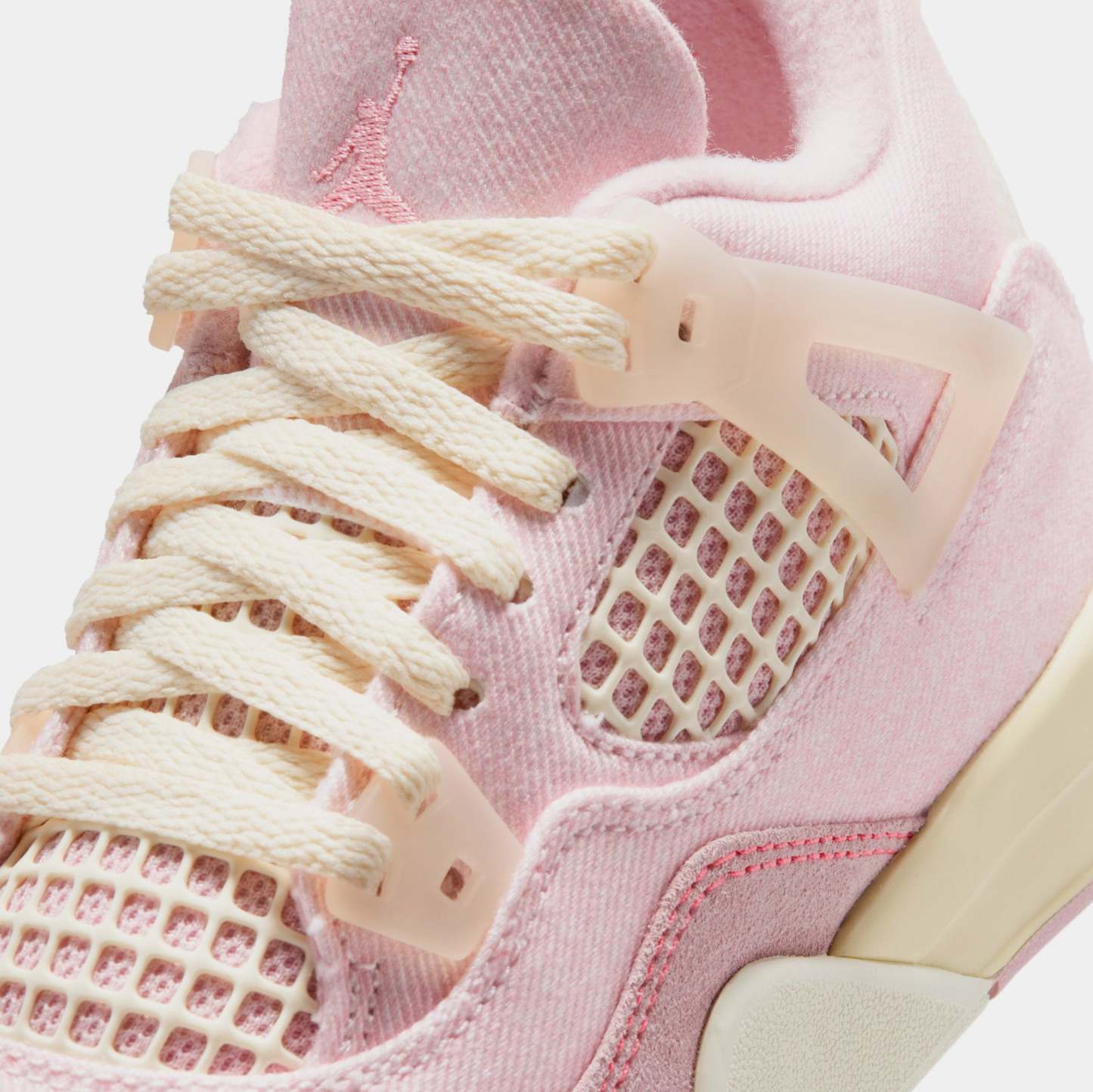 4 Retro Pink Pearl And Iced Carmine Preschool Lifestyle Shoes (Pearl Pink/Iced Carmine/Coconut Milk)