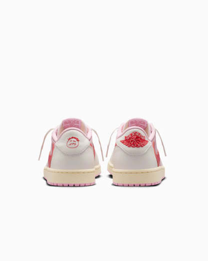 1 Retro Low OG SP Travis Scott Sail Tropical Pink