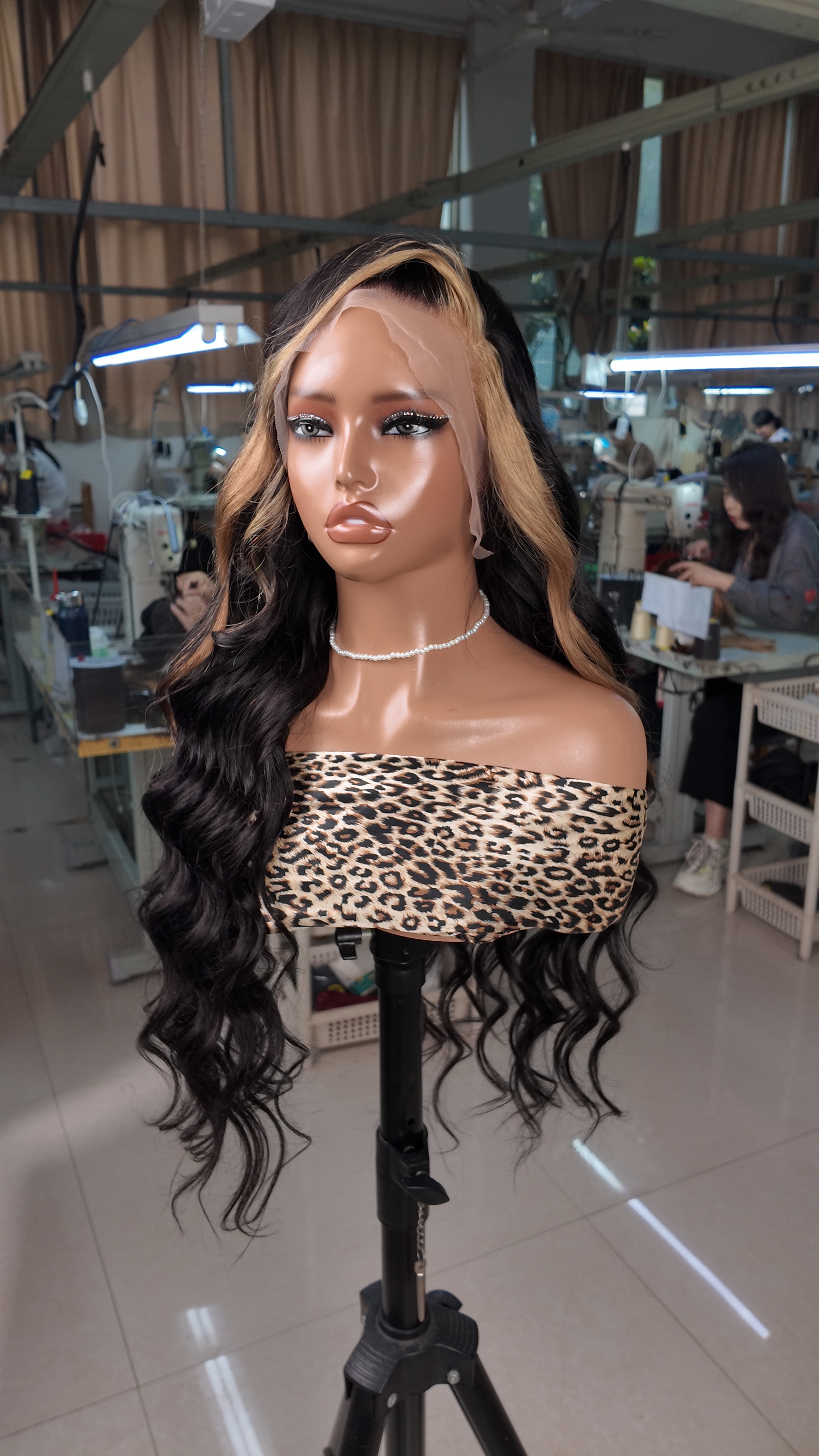 30 inches 13*4 Human Hair Lace Front Wig Black with Blonde Streak Body Wave Wig | Glueless Ready-to-Wear Style (329g)