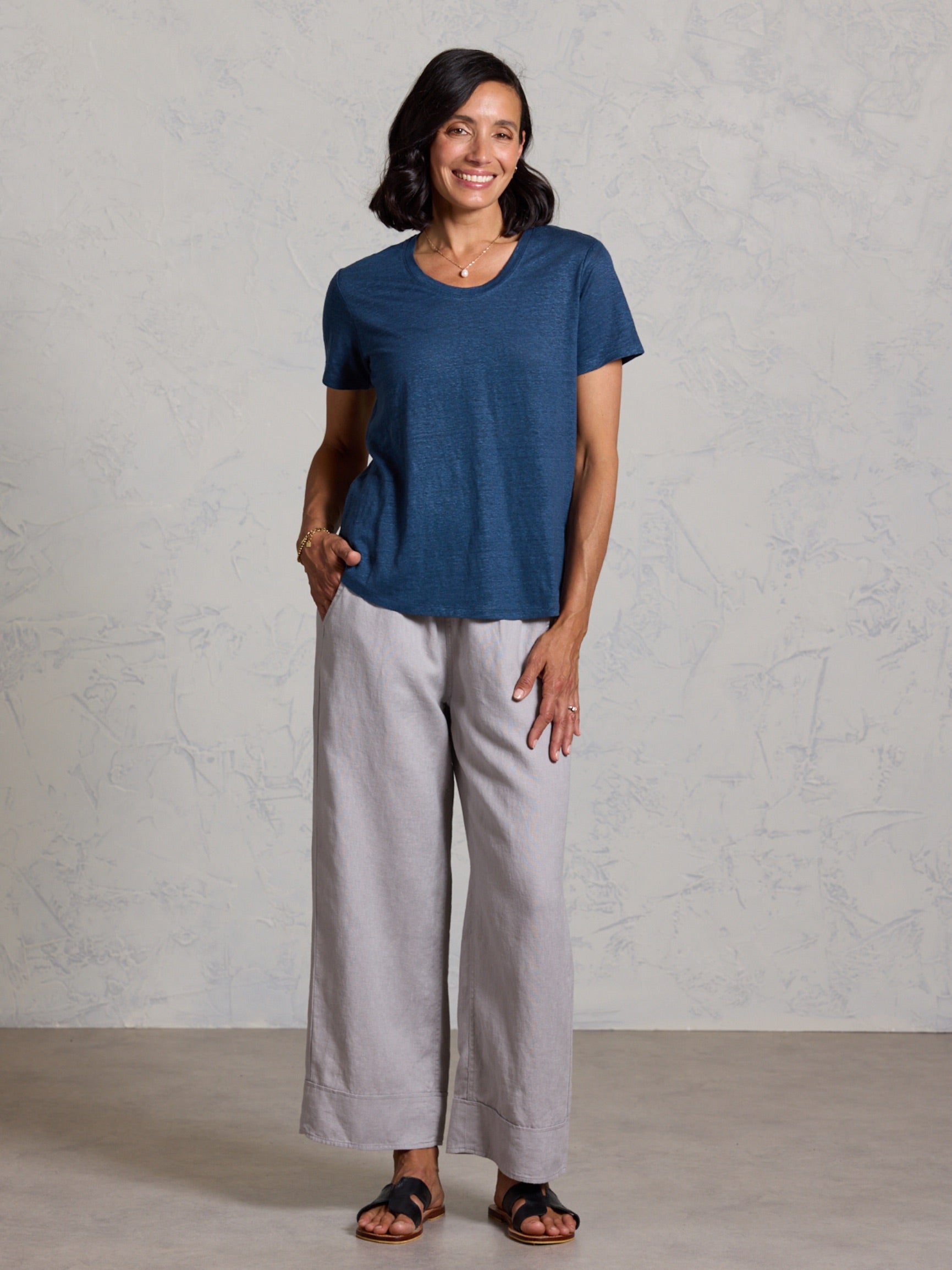Clovelly French Linen T-Shirt Navy