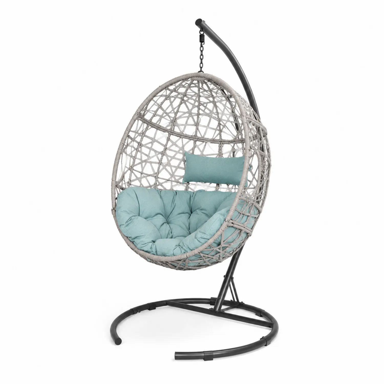 Hängesessel aus Polyrattan mit Stahlgestell und blauen Kissen