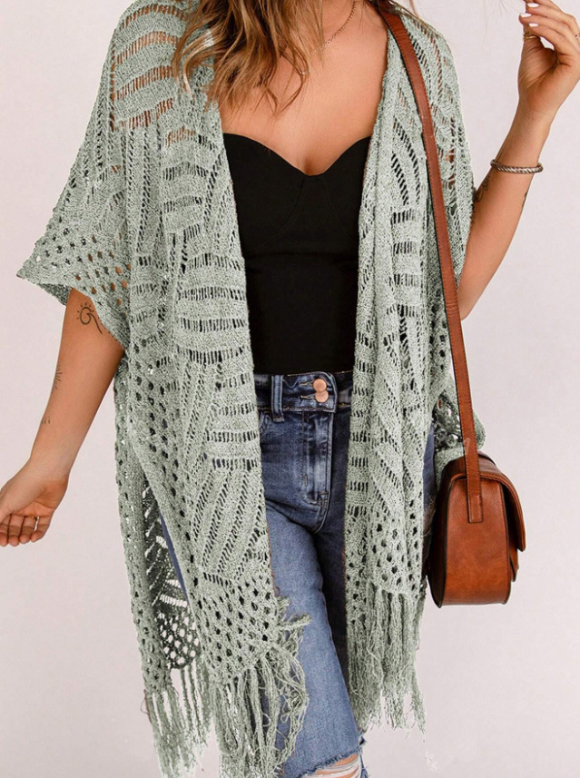 Cardigan da donna leggero in maglia 2026 – Modello oversize aperto sul davanti, stile kimono in crochet traforato con nappine, ideale per primavera ed estate.