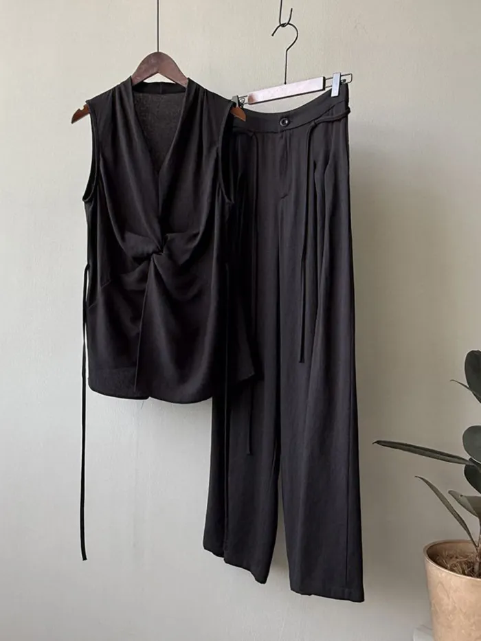 Casual Two-piece Set: Floral-print Linen & Cotton Top And Solid-color Trousers