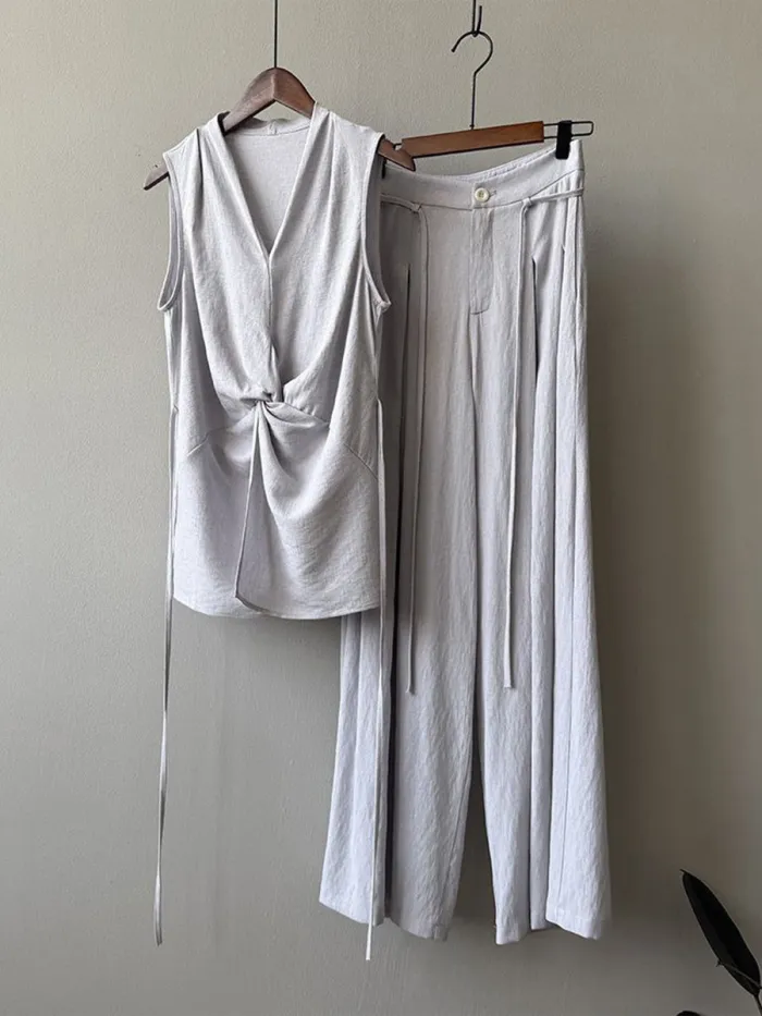 Casual Two-piece Set: Floral-print Linen & Cotton Top And Solid-color Trousers