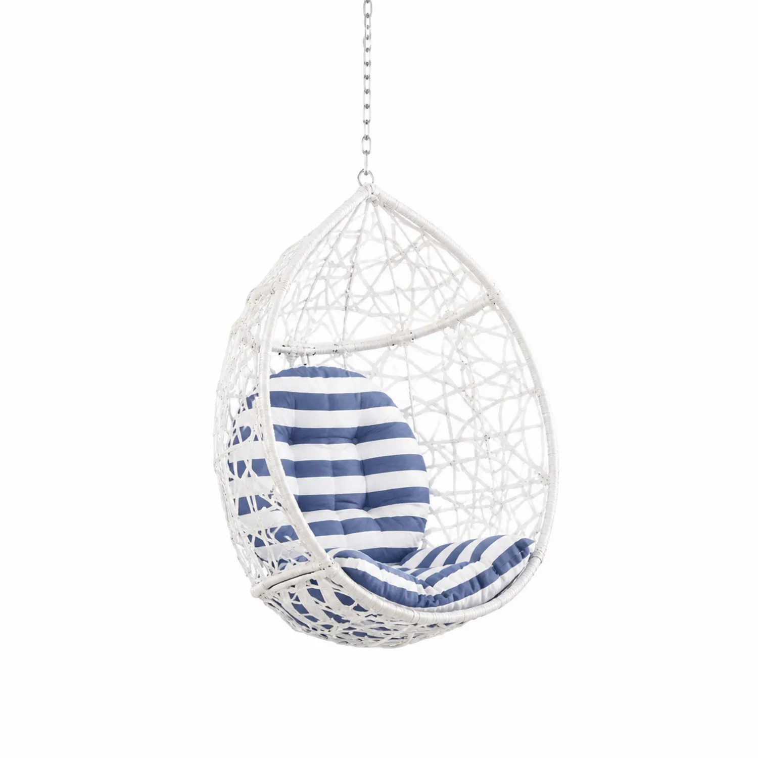Sillón colgante de ratán con cojín a rayas azul y blanco