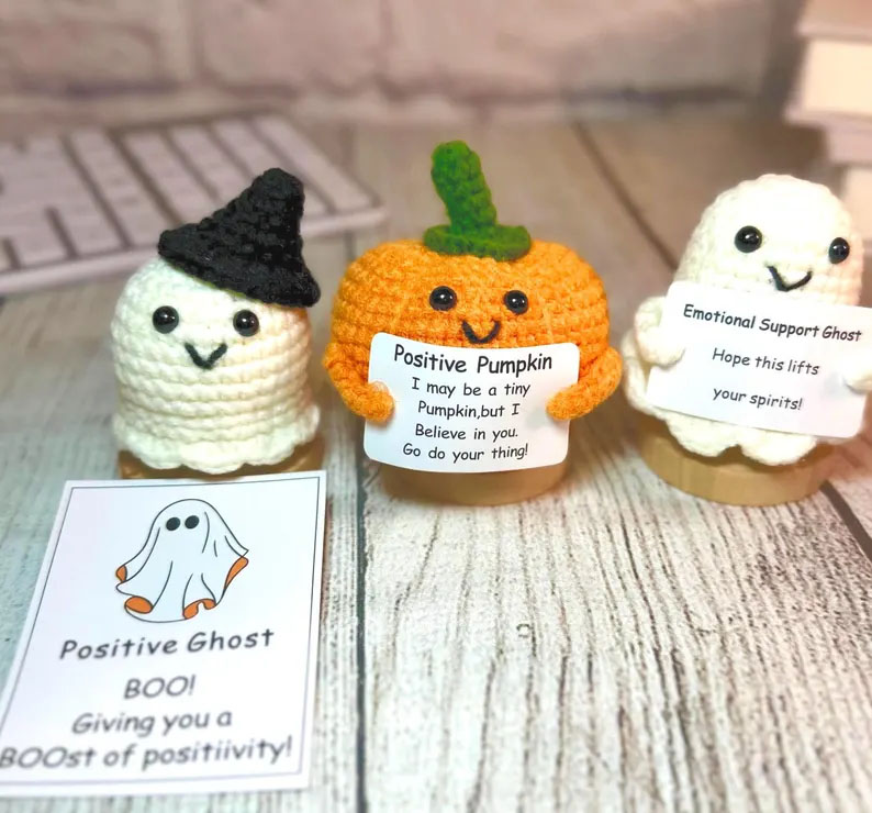 Knitted fruits and vegetables