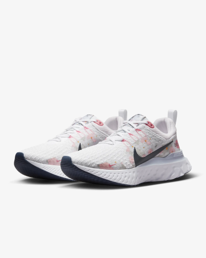 Women's Road Running Shoes