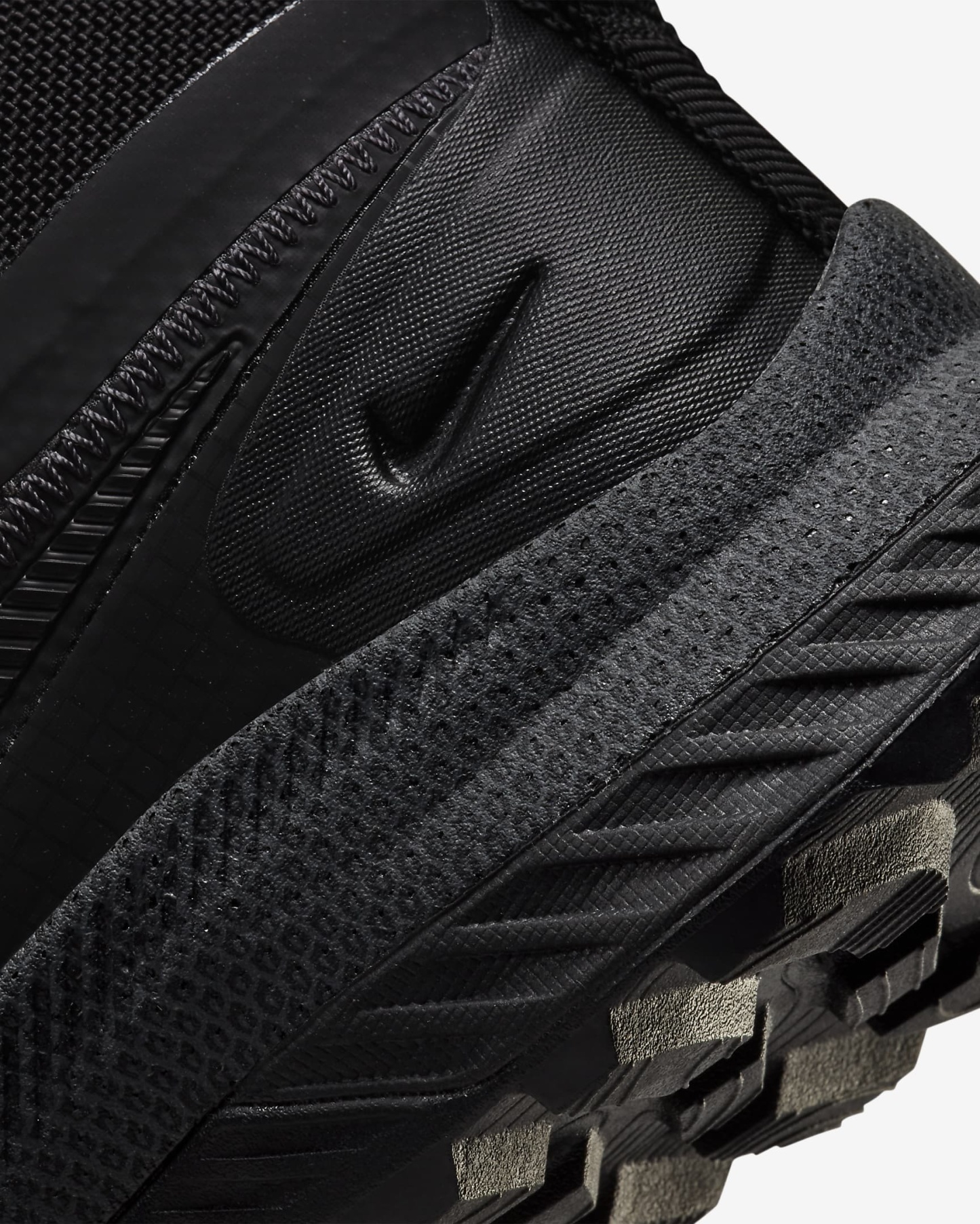 Men��s Elite Outdoor Shoes