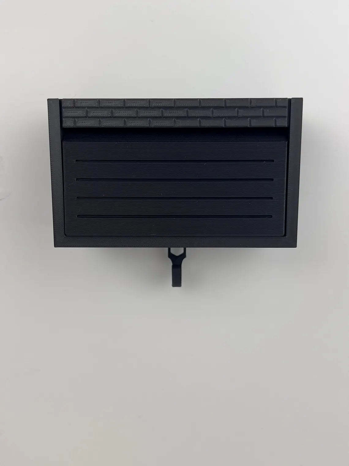 Mini Garage Keychain-Wall Mount Display - Gift for Car Enthusiasts