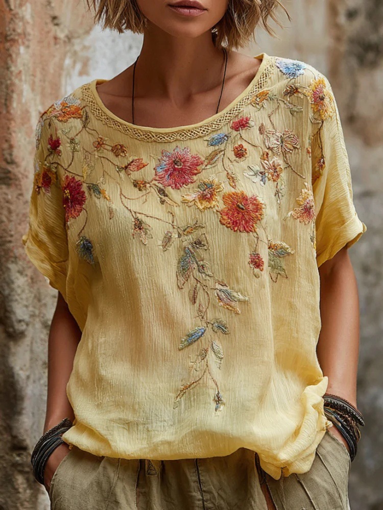Women's Retro Floral Pattern Casual T-shirt