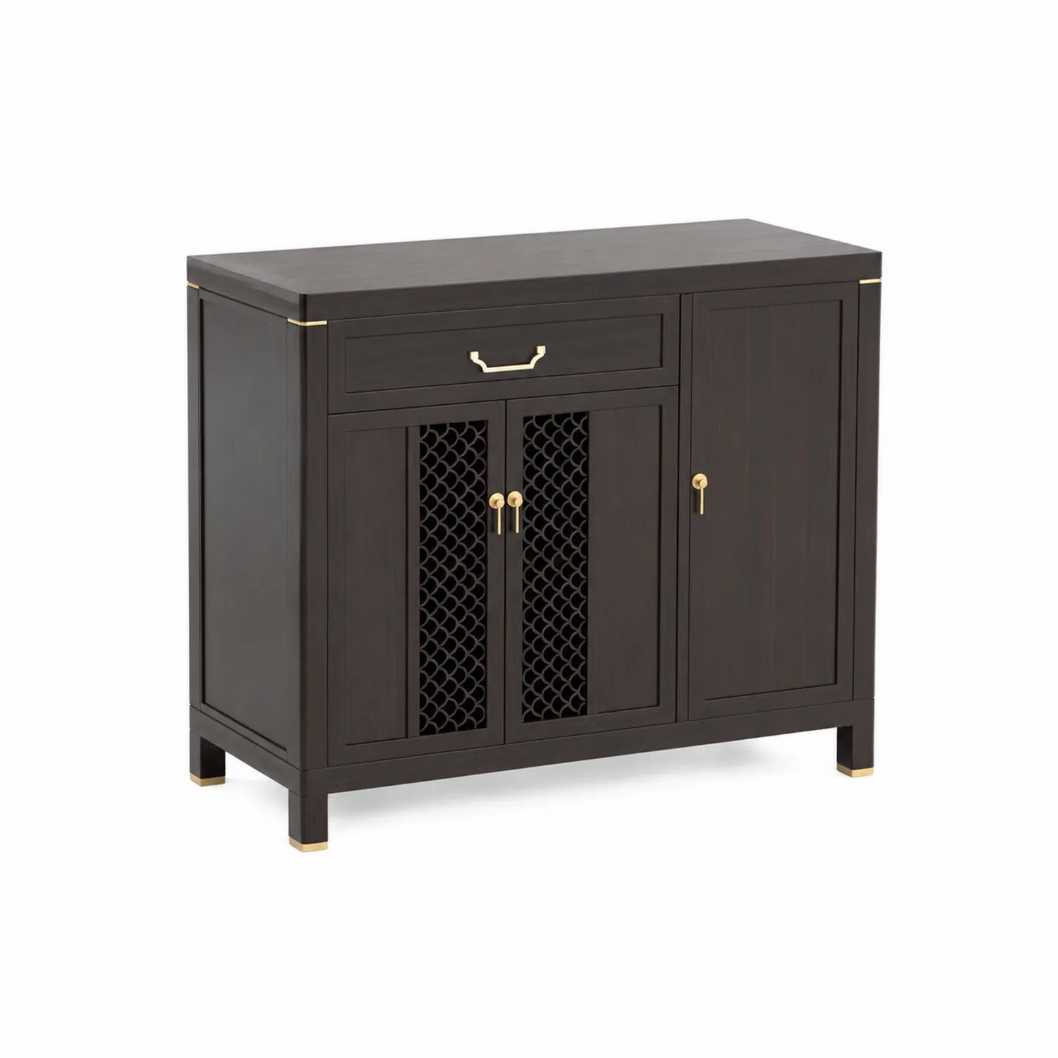 Buffet en bois avec portes grillagées et poignées dorées