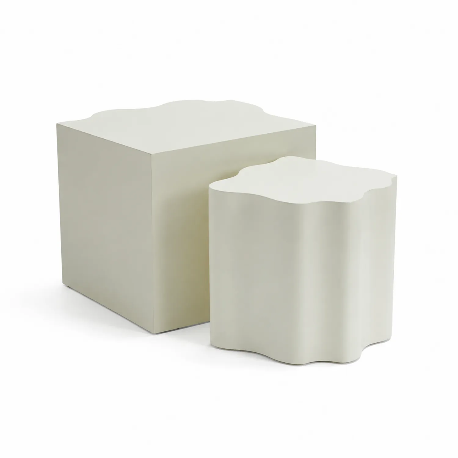 Ensemble de deux tables basses irrégulières en métal Blanc