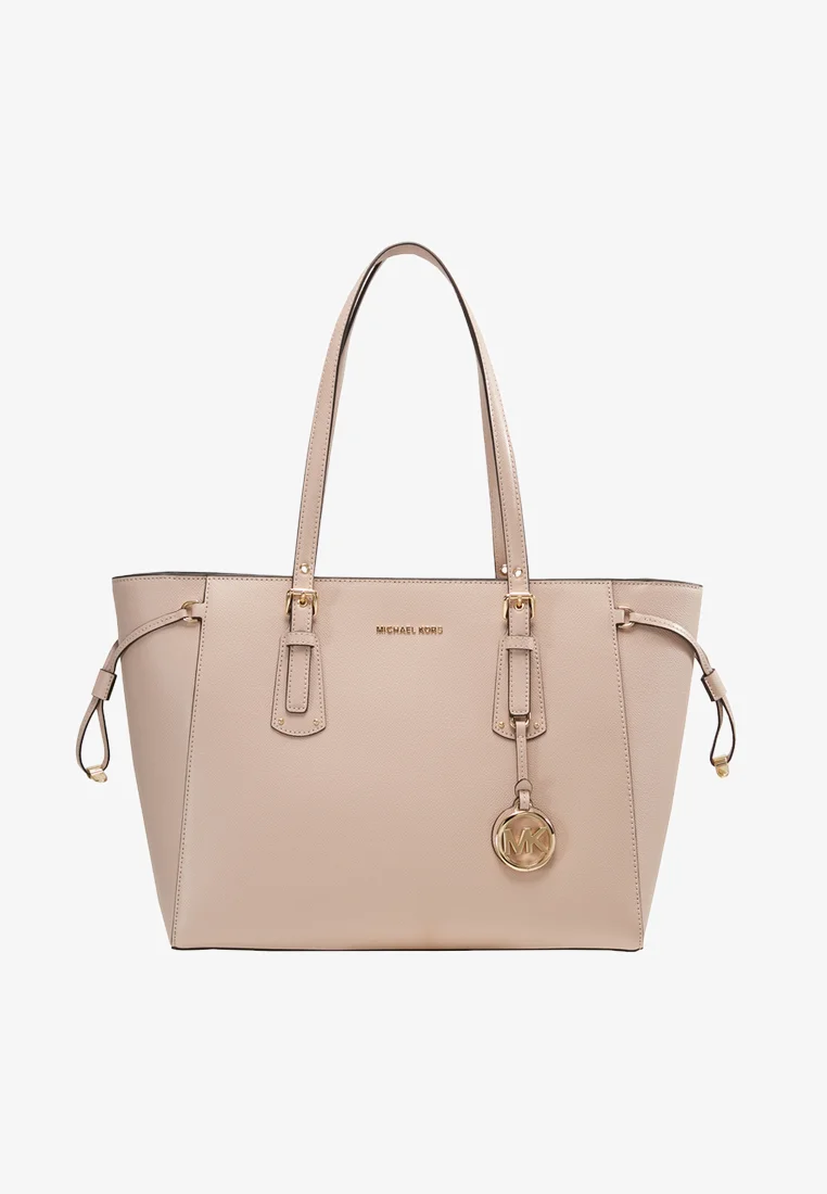 Micththael Kors VOYAGER TOTE - Handtasche - Luggage