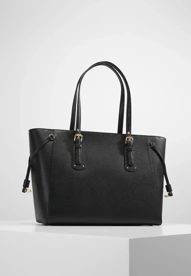 Micththael Kors VOYAGER TOTE - Handtasche - Luggage