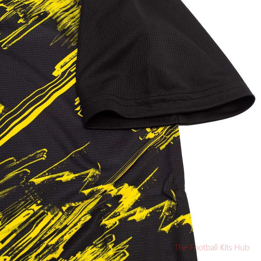 Dortmund Training T-Shirt Pre Match - PUMA Black/Faster Yellow-unisoccer store