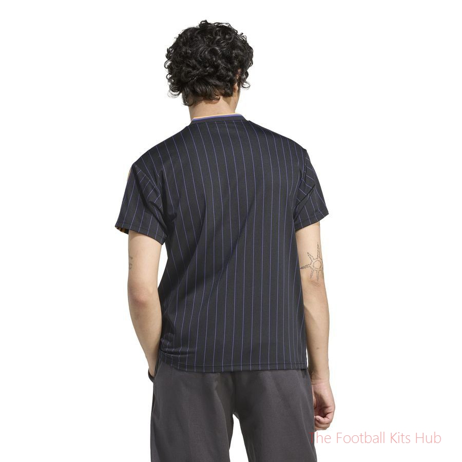 Manchester United T-Shirt Terrace Icons - Black-unisoccer store