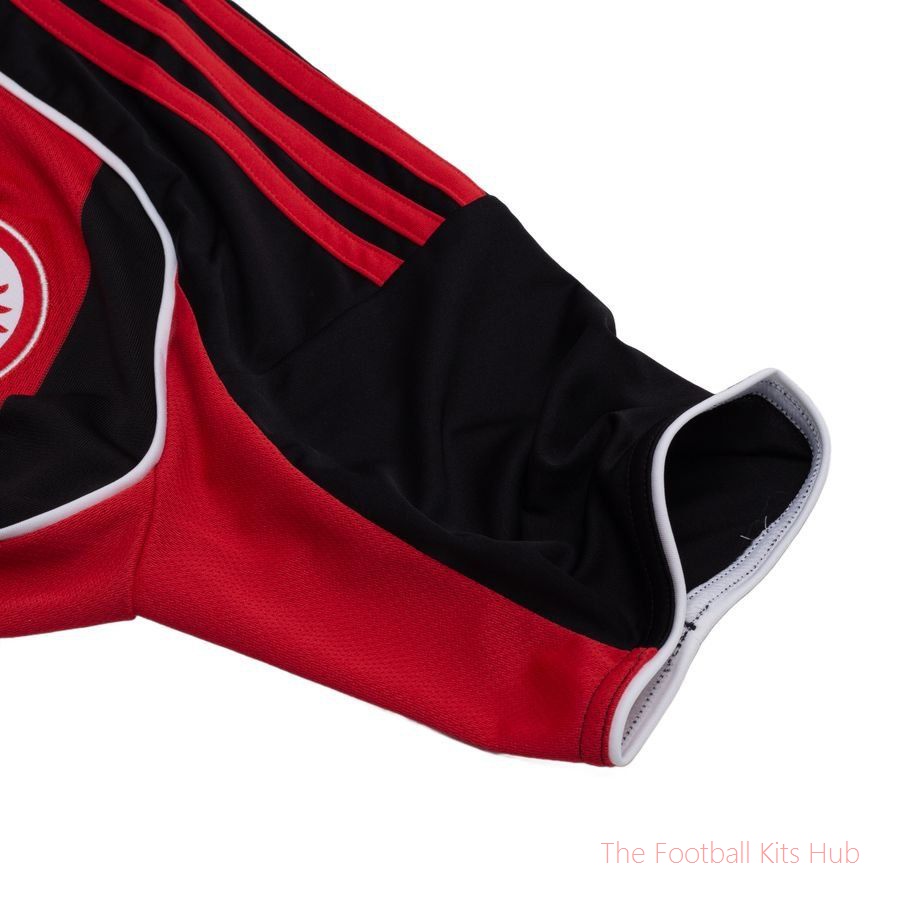 Eintracht Frankfurt Home Shirt 2025/26 Kids-unisoccer store