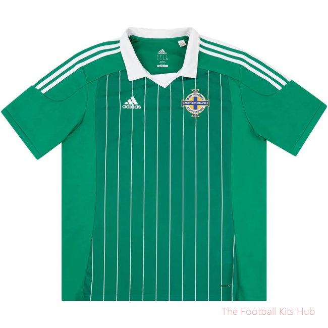 Northern Ireland 2012-13 Home Shirt (S) (Excellent) (McAuley 6)-unisoccer store