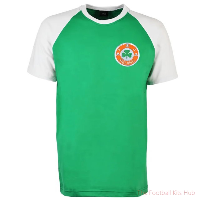 Republic of Ireland Raglan Sleeve Green/White T-Shirt-unisoccer store