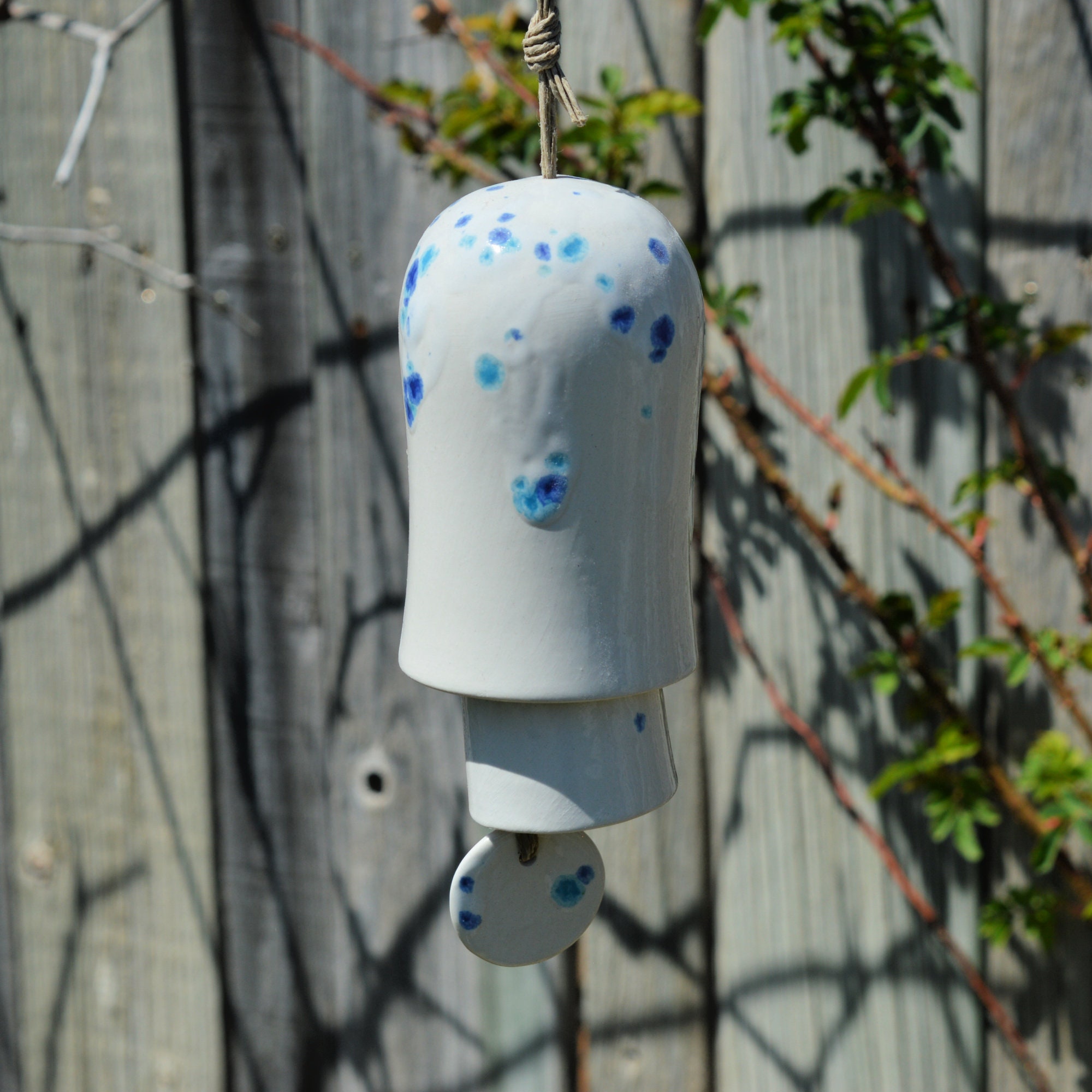 Ceramic White Blue‑Speckled Wind Chime Glossy Hanging Decor for Home Wall Display