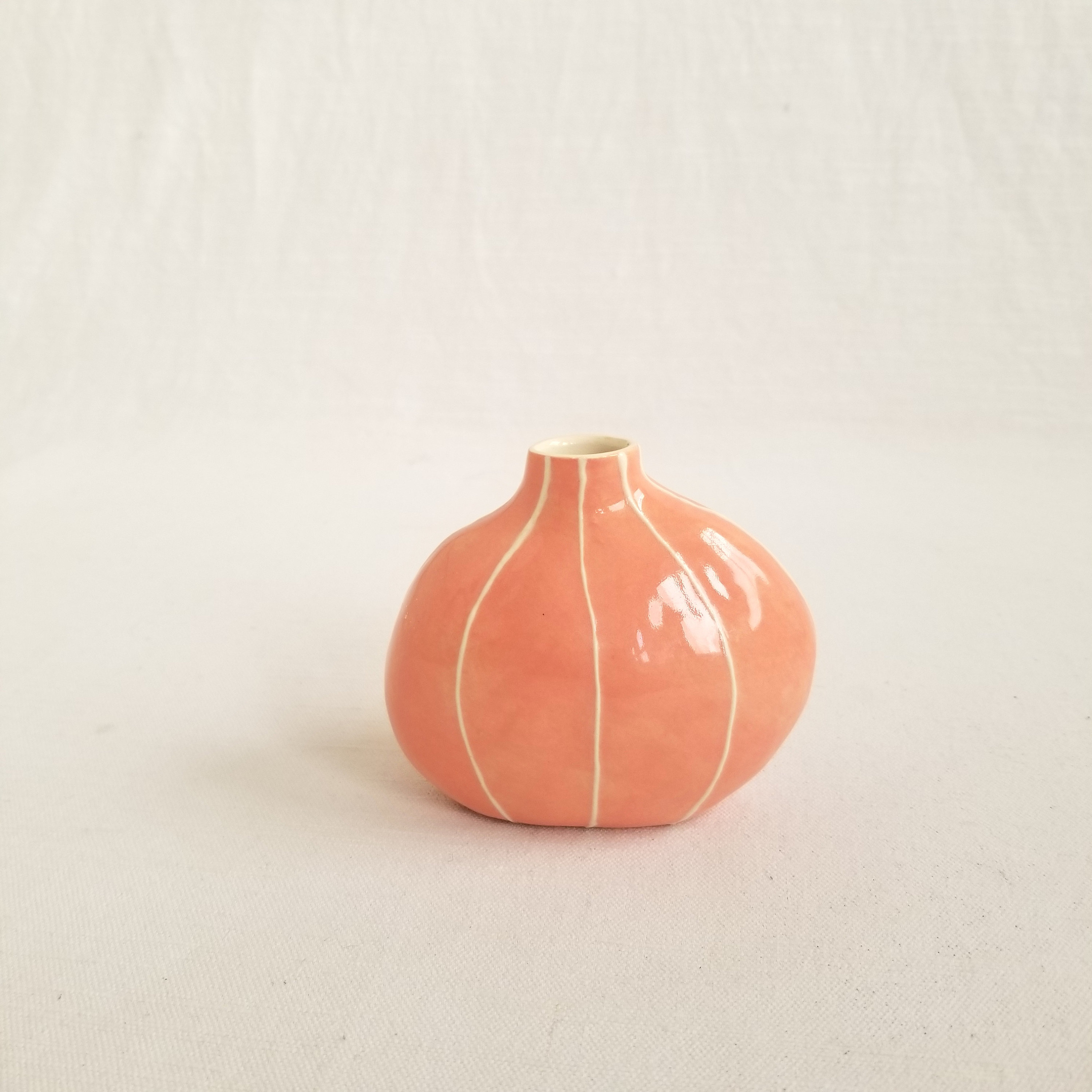 Ceramic Mini ceramic vase Soft‑Tone Decorative Pieces for Home Shelf Display