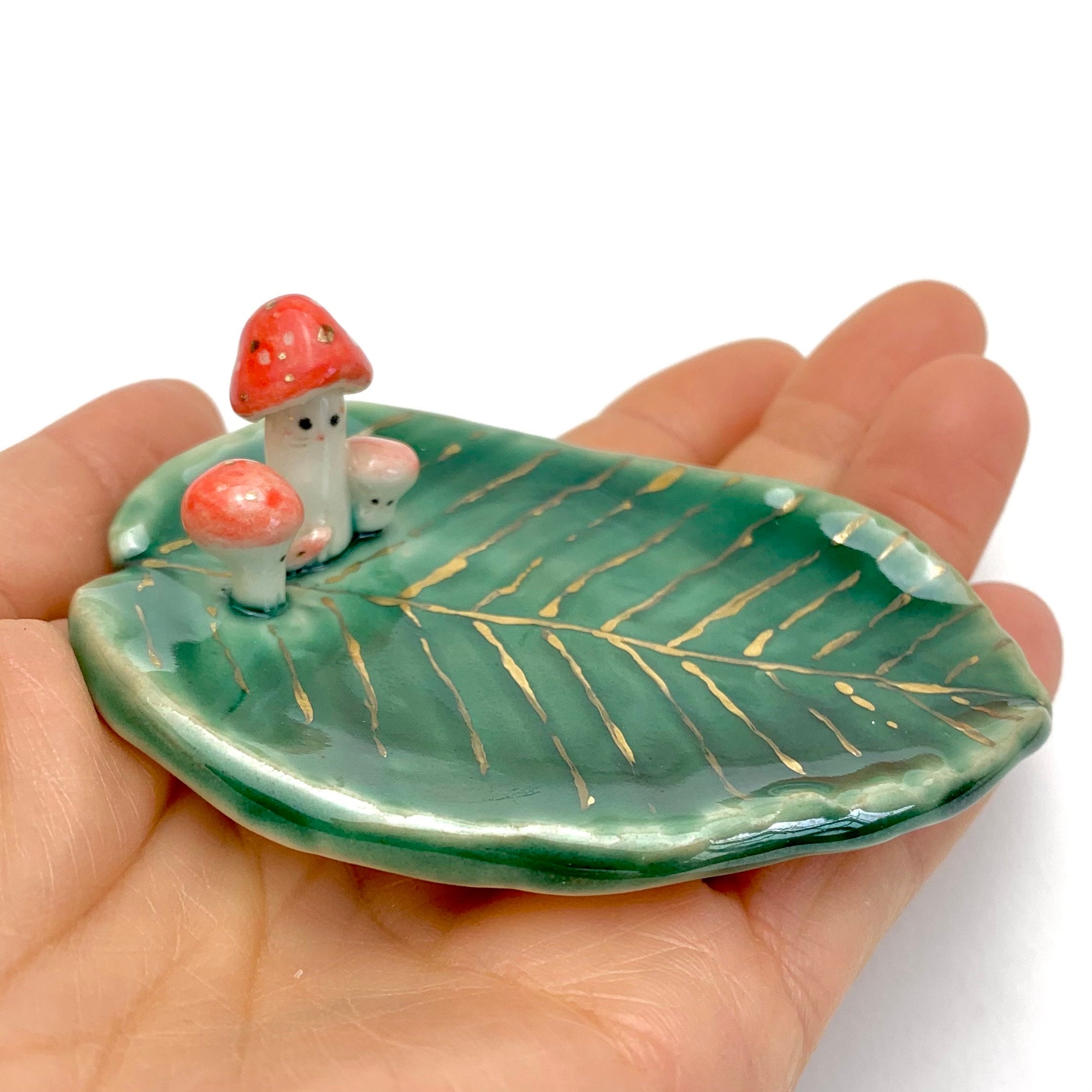 Ceramic Leaf Jewelry Dish Mushroom‑Accent Decorative Tray for Home Vanity Display