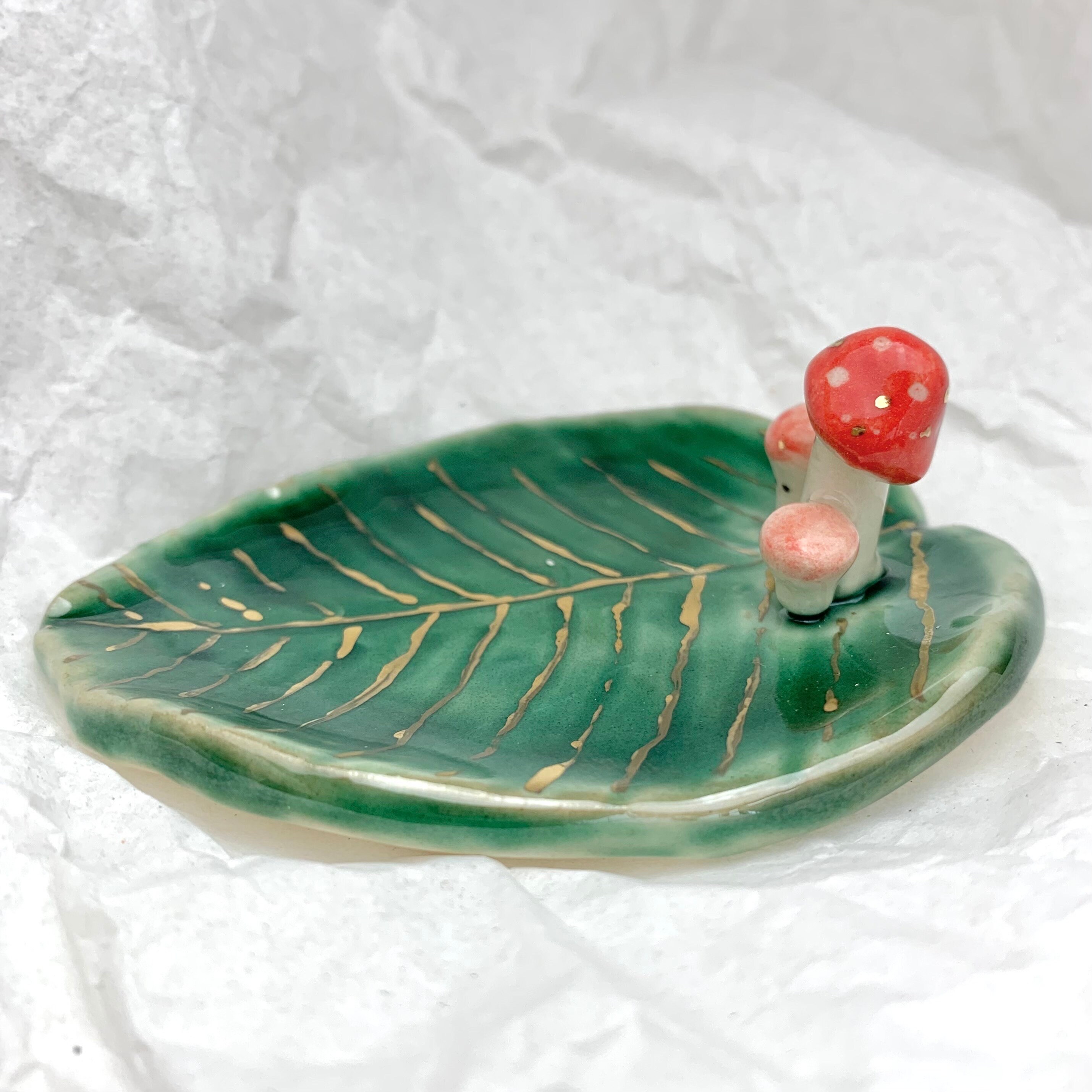 Ceramic Leaf Jewelry Dish Mushroom‑Accent Decorative Tray for Home Vanity Display