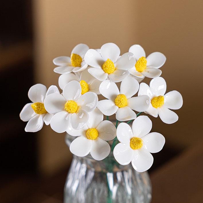 Ceramic Daisy Bouquet, Bright Yellow Glaze Gradient Petals, Tabletop Decoration