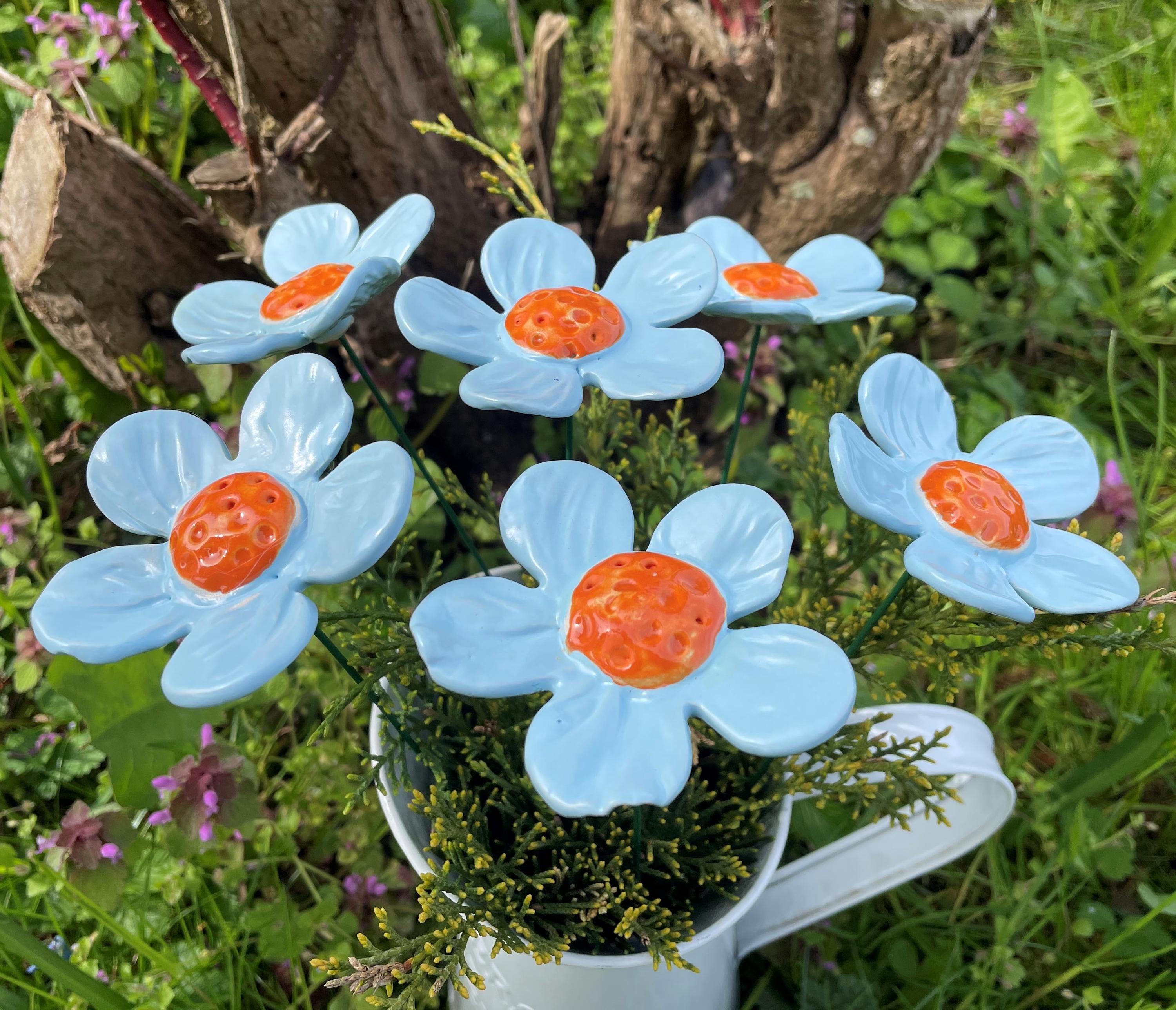 Daisy Shaped Ceramic Support Stand A Perfect Match For Garden Plant Scenes