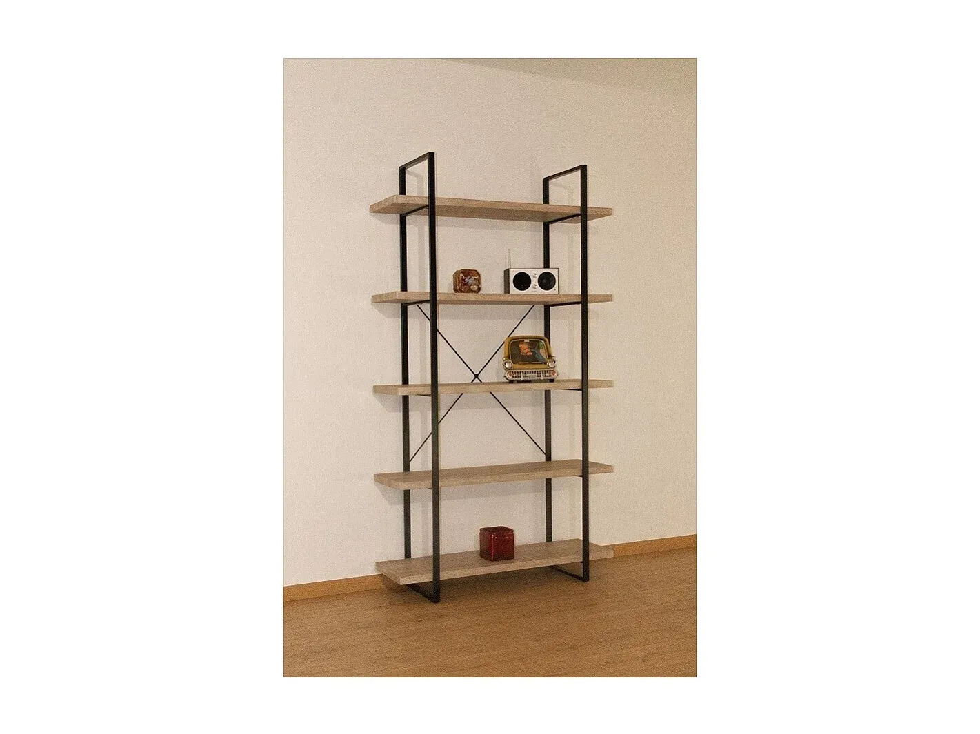 Industrielles Aufbewahrungsregal mit 5 Ebenen im Loft-Stil-decoravito.com