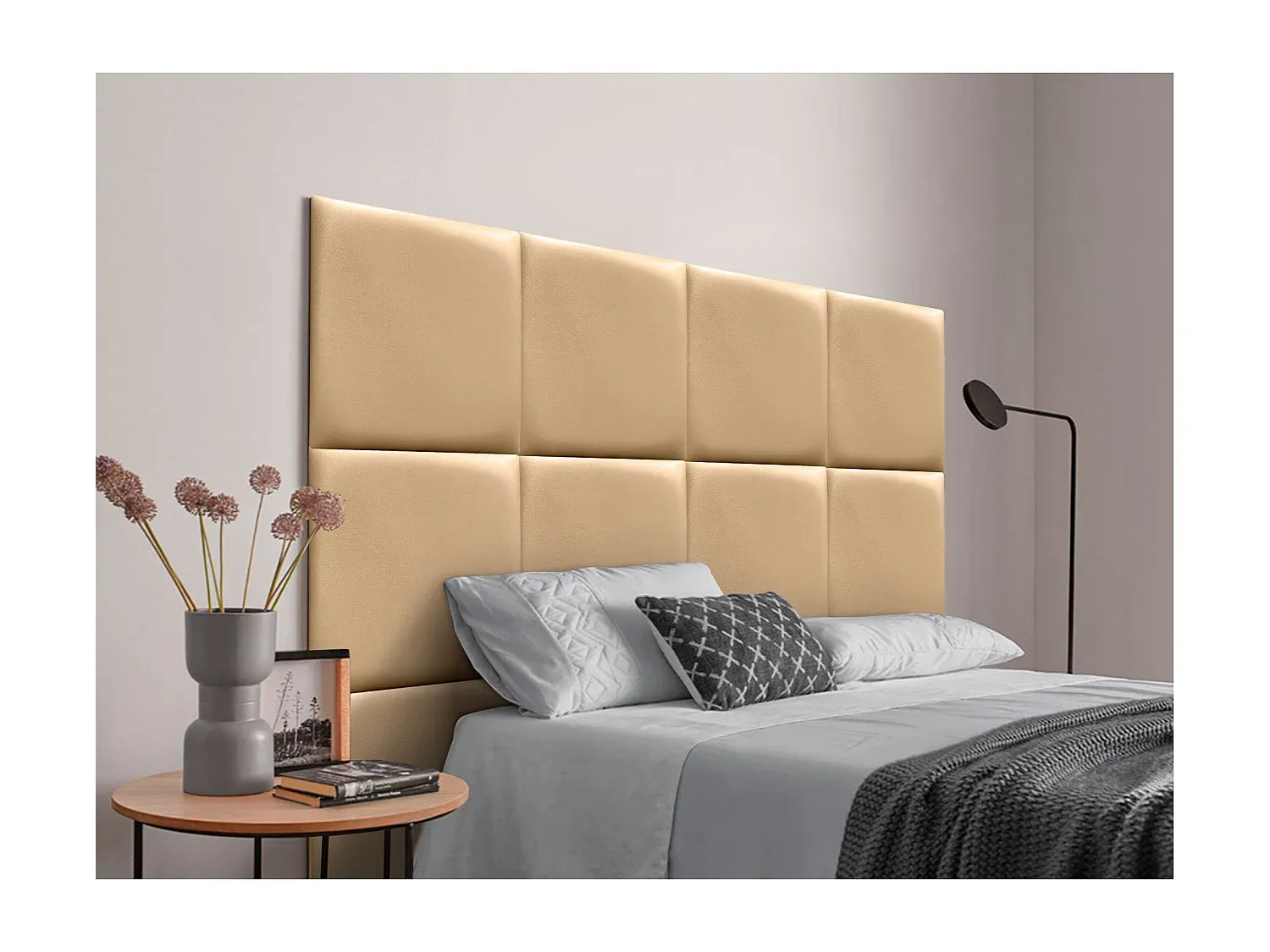 Luxuriöses Kopfteil aus Kunstleder, selbstklebende Paneele, gepolstert in Champagner, 145 cm-decoravito.com