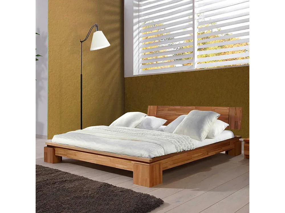 Massivholzbett aus Kernbuche mit Kopfstütze-decoravito.com
