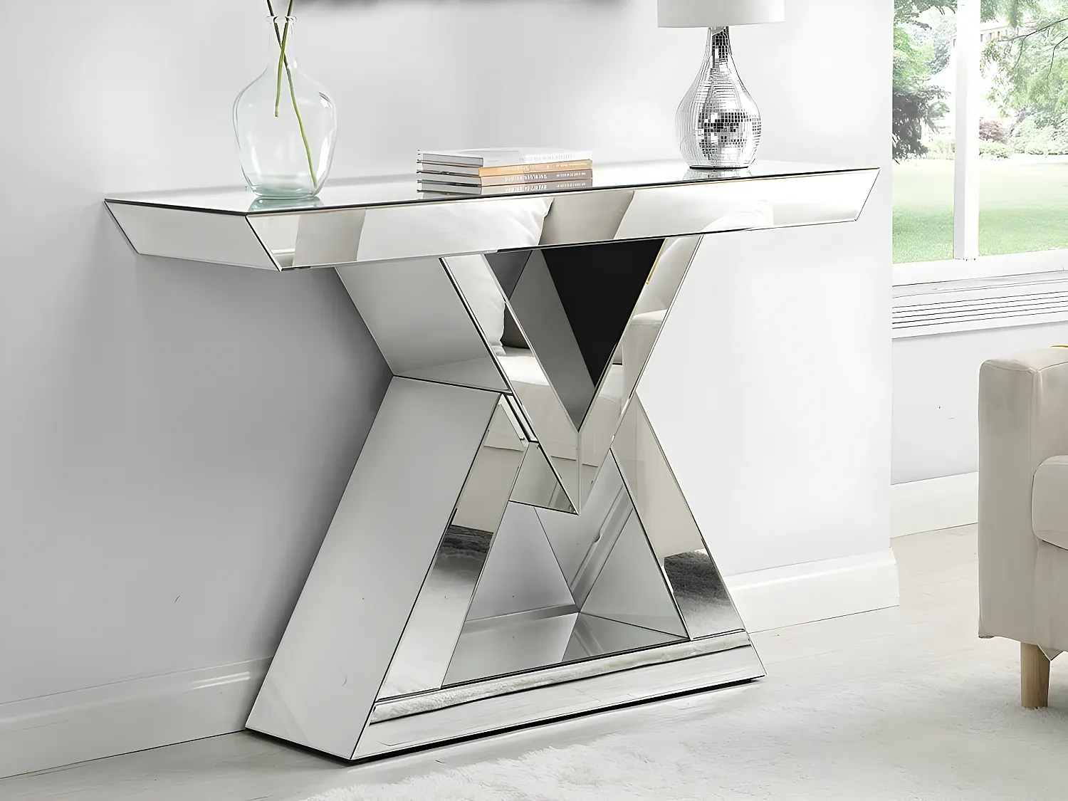 Dekorative Wandkonsole mit Spiegel in Silber-decoravito.com