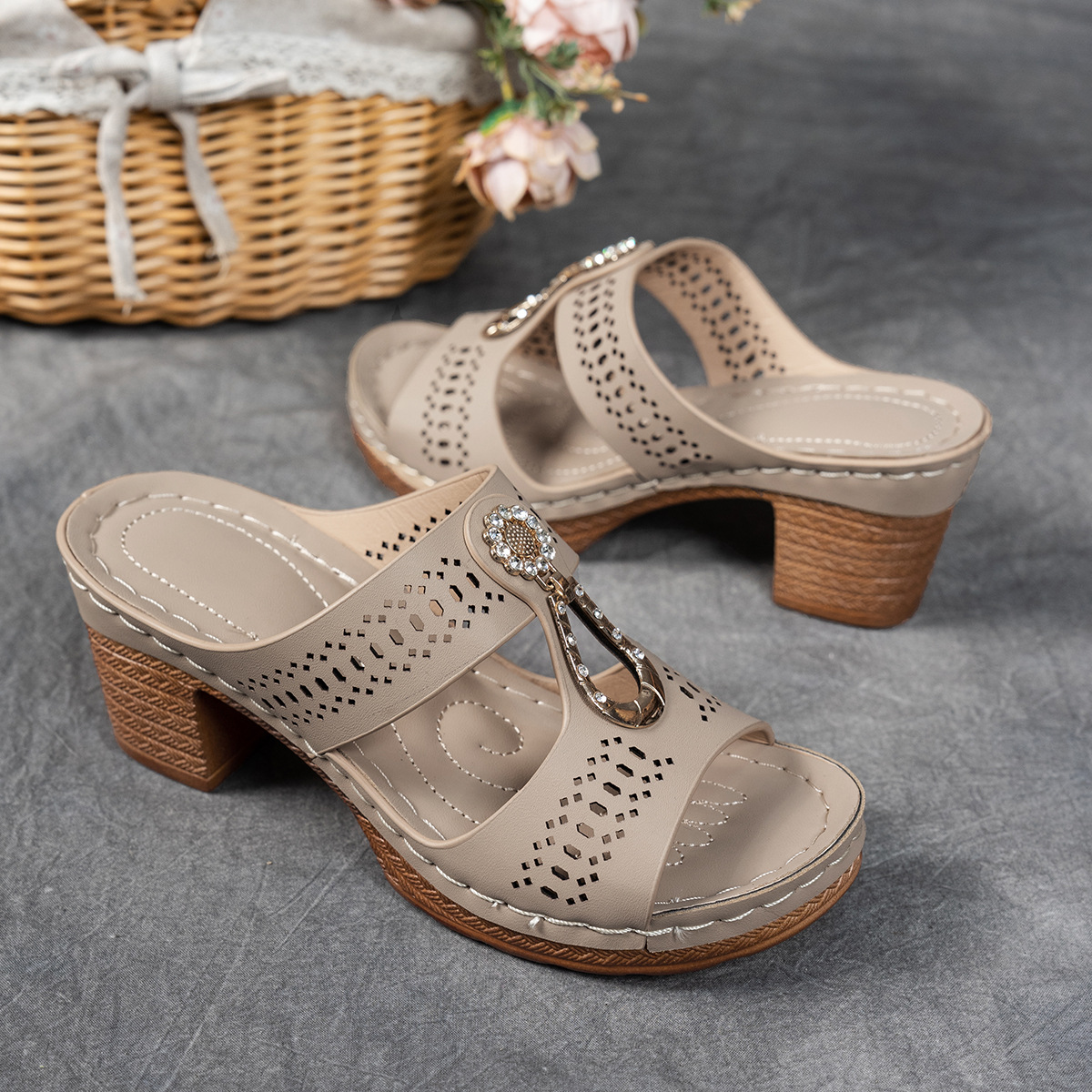 Women’s Orthopedic Rhinestone Heel Sandals – Elegant Comfort Support
