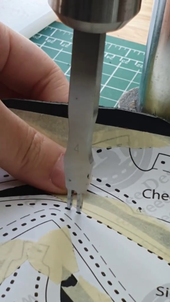 Stitch-hole layout along the leather bat purse pattern