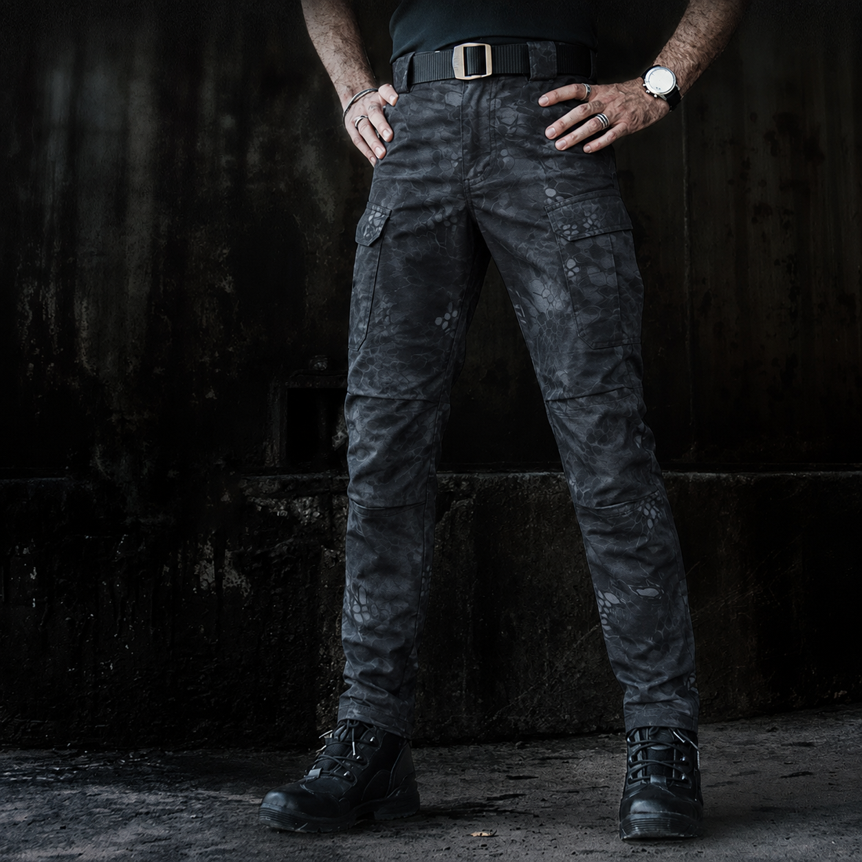 Lightweight Waterproof Ripstop Pants With 6 Pockets, Elastic Waistband-Unisex Stretch Fit