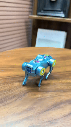 Rotating Mechanical Deforming Dog🤖 