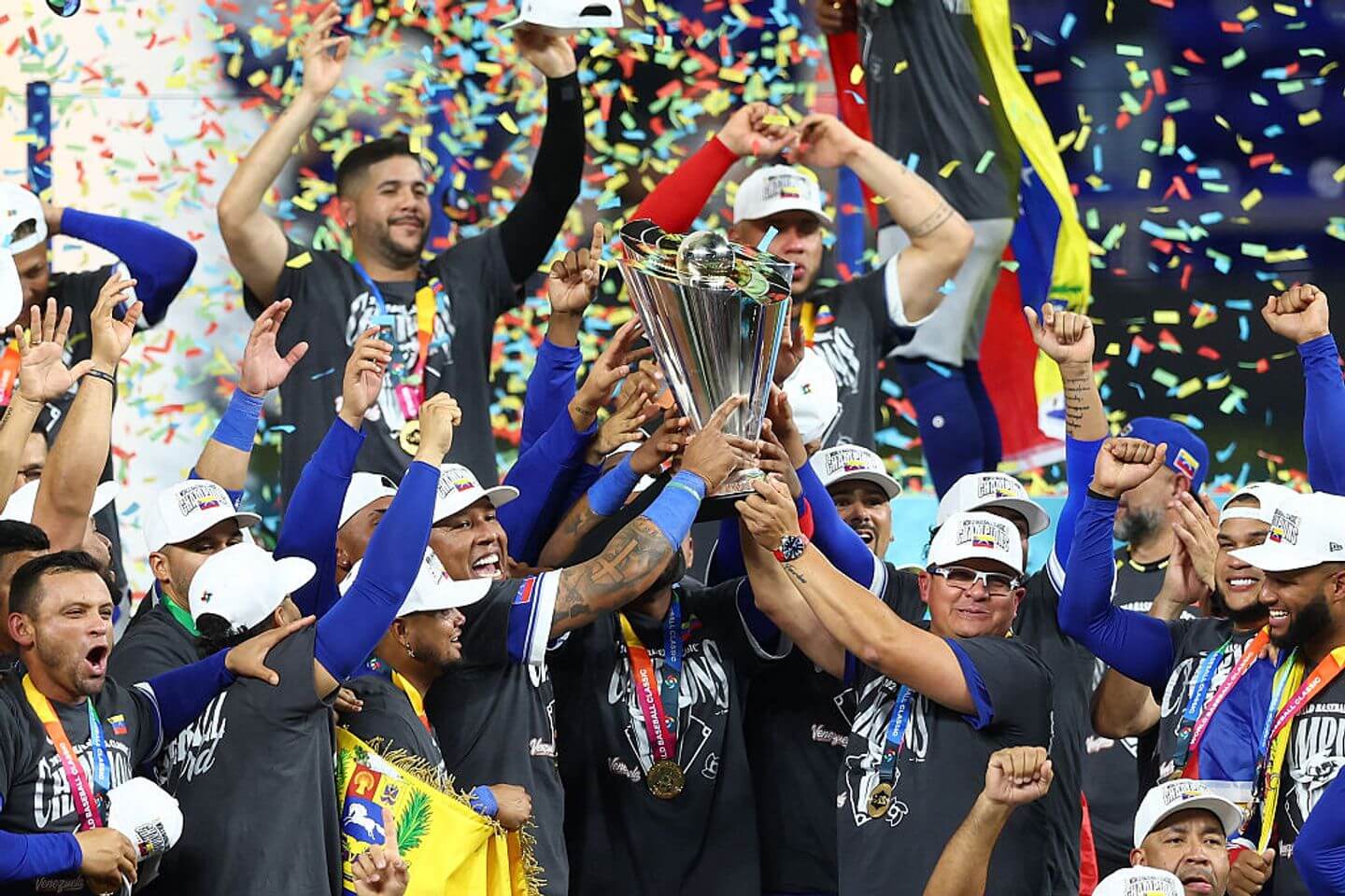 Venezuela celebrates winning the WBC for the first time