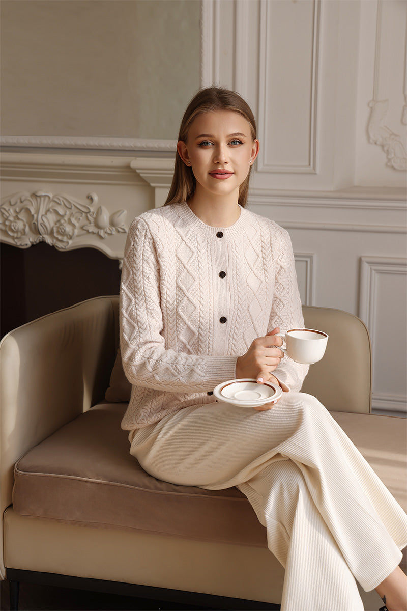 Luxury Lambswool Aran Cable Knit Button cardigan#color_jasmine