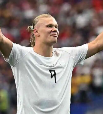 2026 World Cup Norway National Team Cream White Third Erling Haaland #9 Summer Limited Jersey