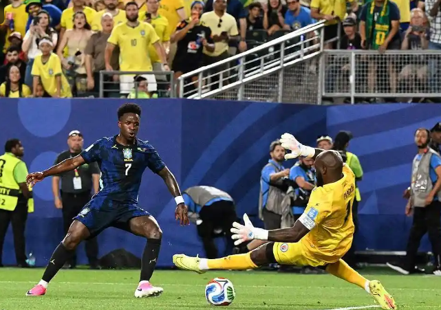 Vinicius Junior goal moment