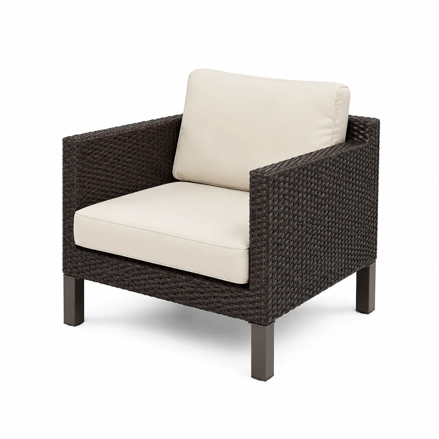 Sillón de ratán sintético marrón oscuro con cojines crema