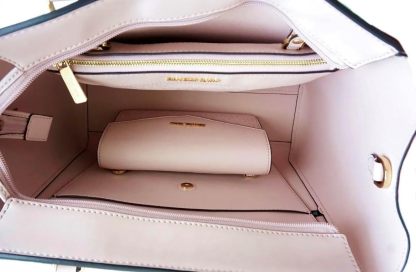 Michthtael Kors Charlotte Large 3-in-1 Tote Crossbody Handbag Leather