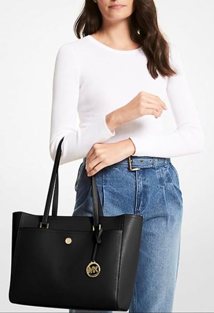 Michaethtl Michael Kors Maisie Large Pebbled Leather 4 in 1 Tote for Women Bundle -Signature Black