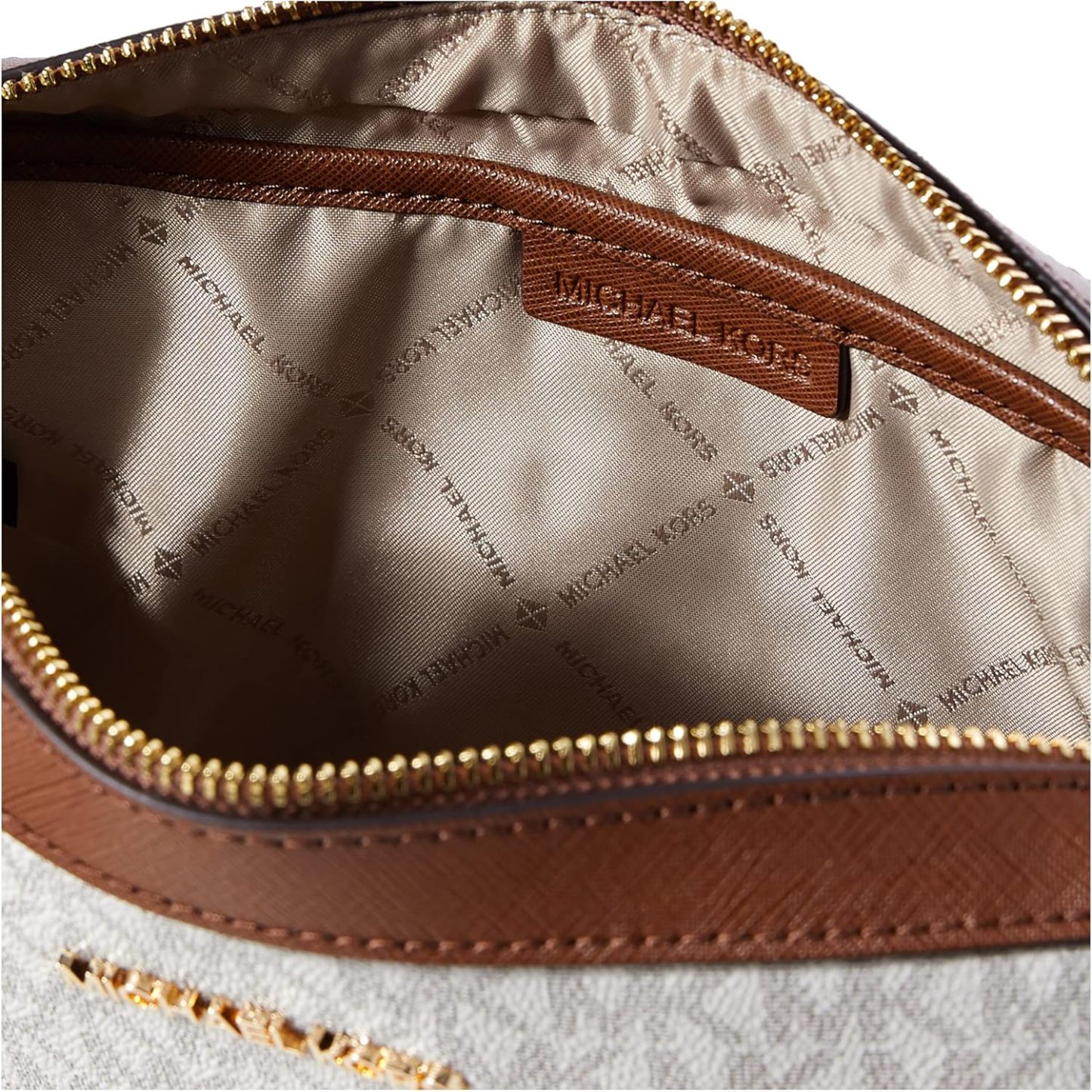 3 Styltes - Michthtael Kors Women's Jet Set Item Lg Crossbody Signature PVC