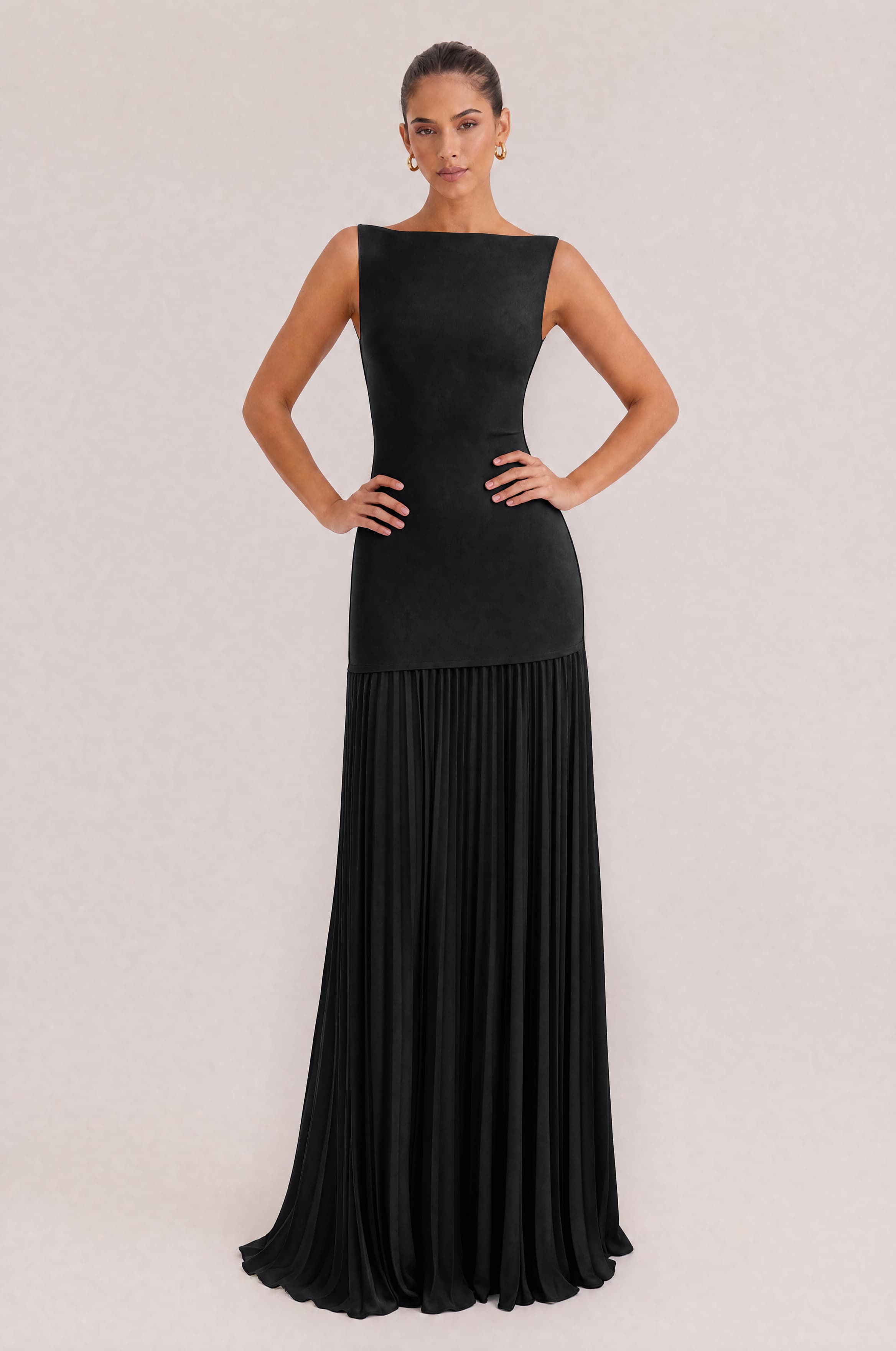 Elegant Pleated Classic Boat Neck Pleated Maxi Dress